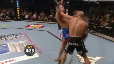 GSP lands nice shots on Frank Trigg, stuffs his takedown attempt and takes him down