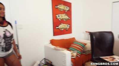 Maid ended up cleaning my dick - Arianna Knight - First 1 Minute Preview