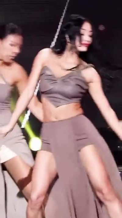 Jihyo the GODDESS of kpop