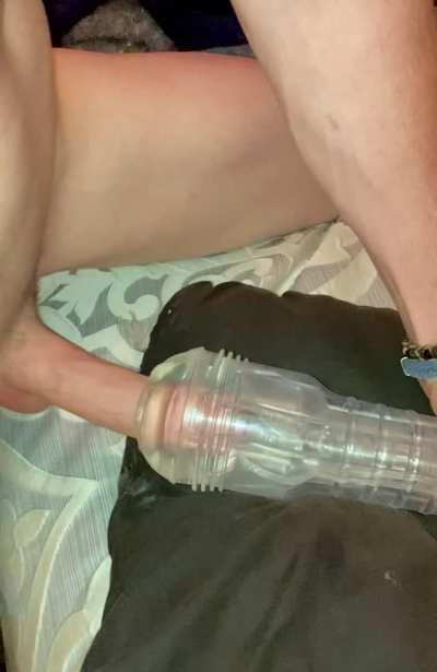 Look how the insides stretch 🥵