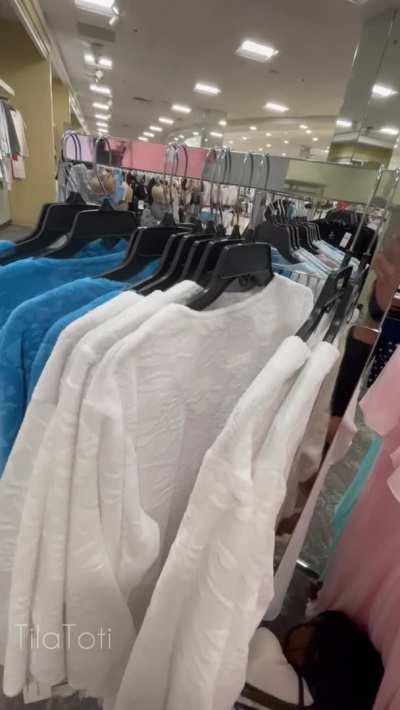 Since the changing rooms were locked we had to improvise 😉🤤