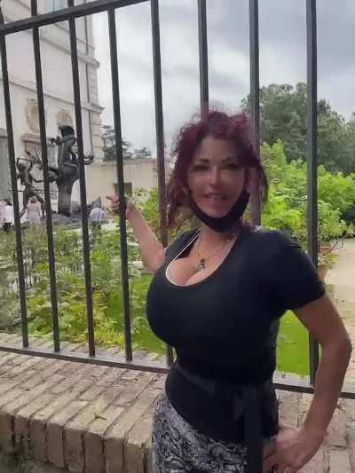 Great size for your perfect waifu material?