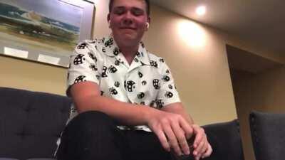 Laughing at a streamer for no reason, he’s just doing what he enjoys