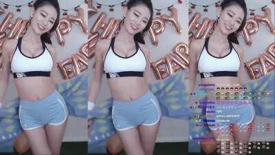 Berry dancing to Wiggle Wiggle by Hello Venus