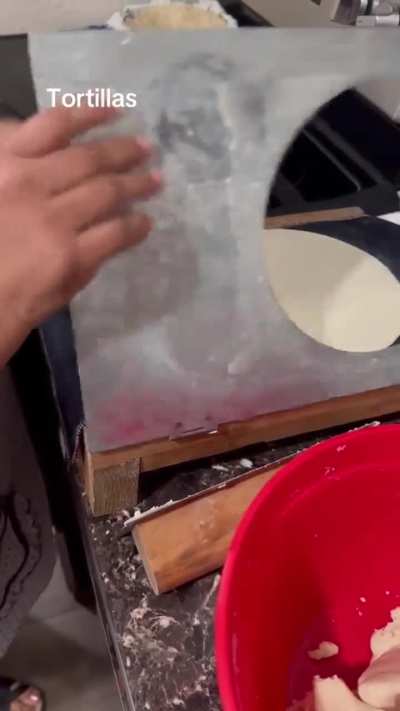 Screen printing tortillas