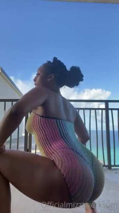Mizz Twerksum best ass and titties in the game right now