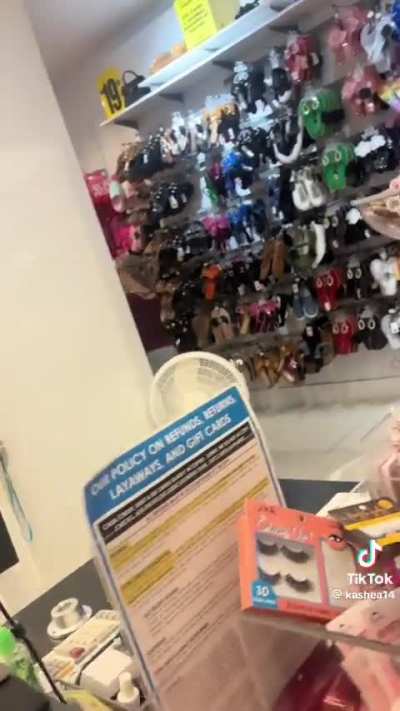 Lady harasses employees at NJ mall store then claims they assaulted her.