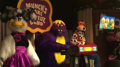 Went to Chuck E. Cheese for the first time in 23 years last night and my nostalgia levels went through the roof