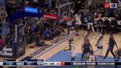 [Highlight] John Konchar drains the clutch three to put the Grizzlies up 6 with 1:01 remaining in the 4th!