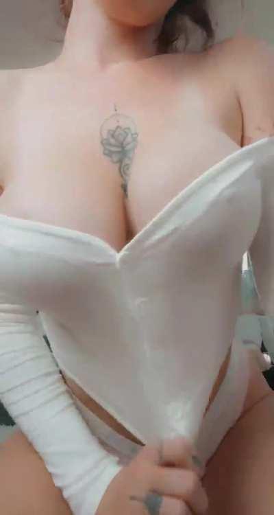 Shimmy shake and reveal