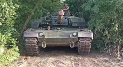 UA pov: Leopard 2A4 tank is seen with added Kontact ERA blocks