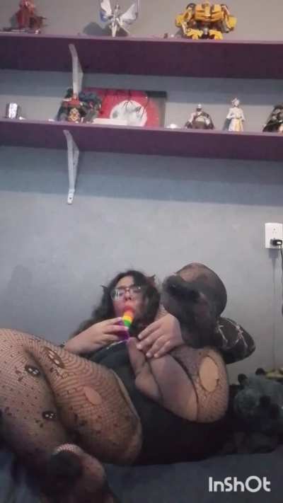 Even by myself I have to be a cumslut 🤤