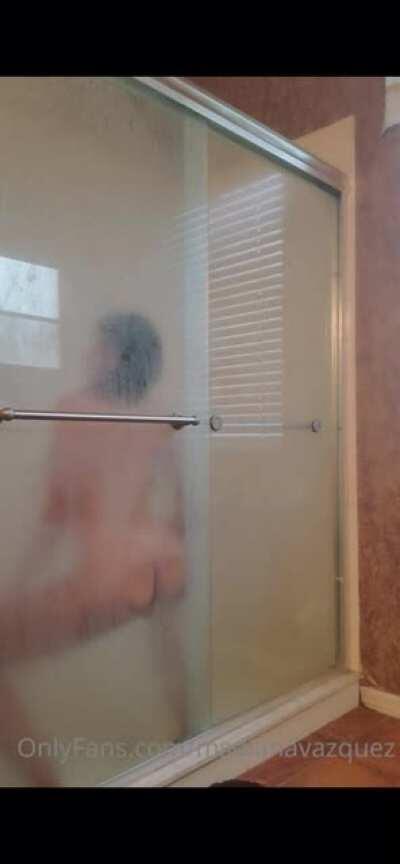 Put some respect on my name fuckers all of yall post bullshit on here start posting the good shit like me