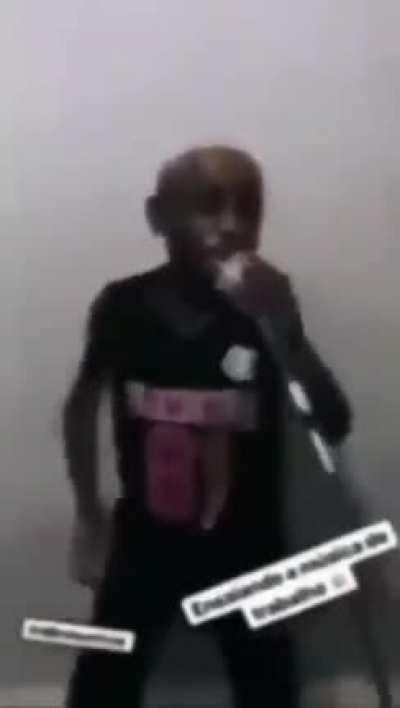 eu canto pra voces admins do meu coraçao