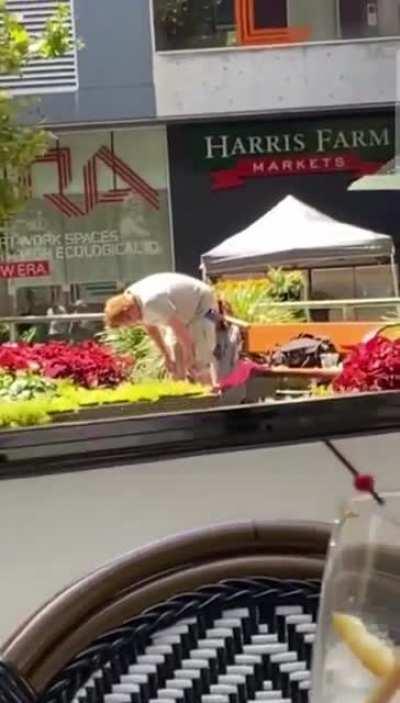 Trash people: Man gets his ass eaten in public.