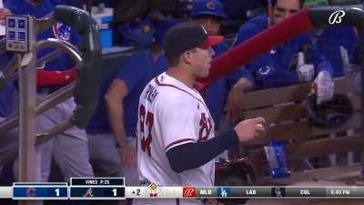 [Highlight] [Highlight] Just your everyday 2-5 putout; Austin Riley assists his catcher.