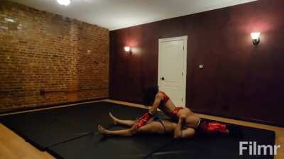 Venus Headscissors Squeezing