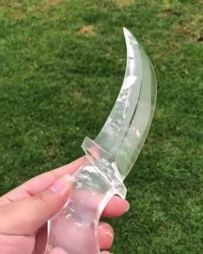 Invisible dagger +50 confusion +100 stealth