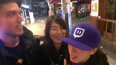 The lady wearing Black was being followed by a weirdo , she noticed a Twitch_Youtube streamer and pretended to be his friend , his reaction is quick!
