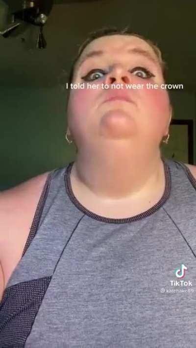 She put the lyrics in the video and still couldn’t sing it right