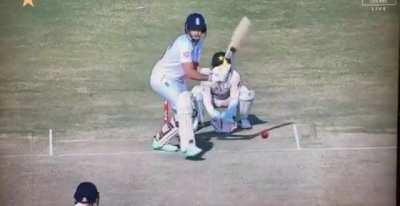 LH Root plays a sweep