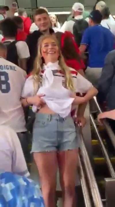 HMC as I show that English girls are the classiest women