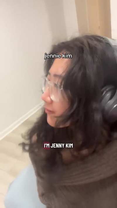 Jennie is being criticized so bad for her lazy attitude on stage.