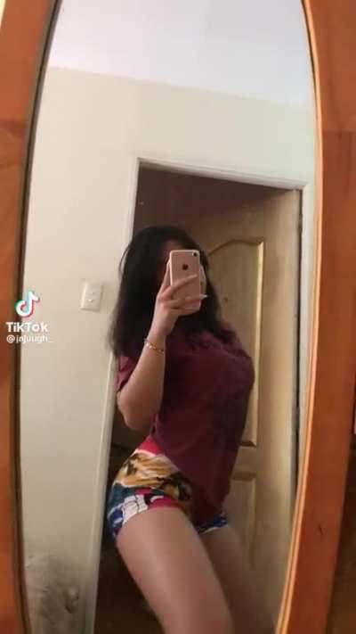 tight & form fitting