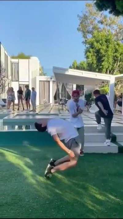 A Reversed Scorpion!