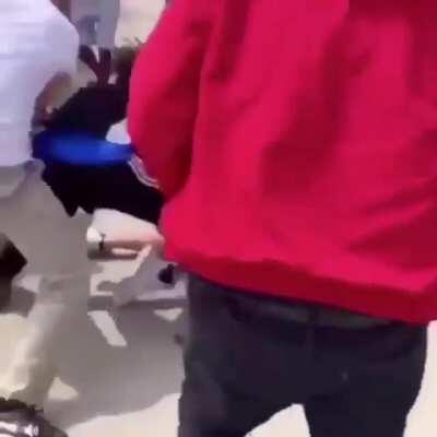 Let's ignore the fight and look at the girl ride or die fr