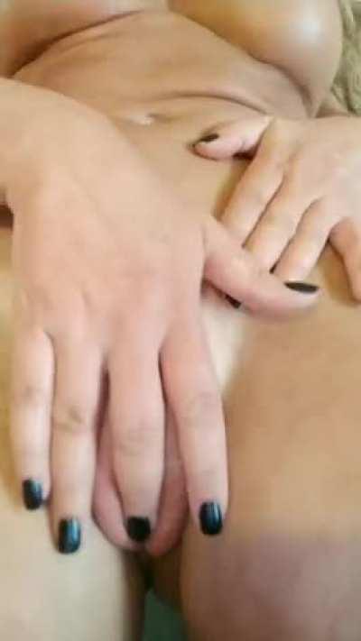 Snding a ndes to every guy that ups (instantly) sc: marlexlara33