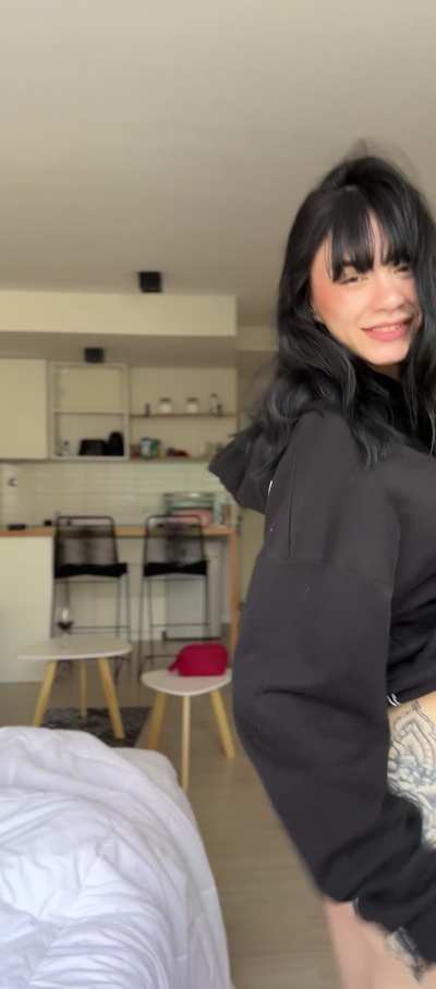 Say yes if you're over 25 and want to fuck young pussy at least once without a condom