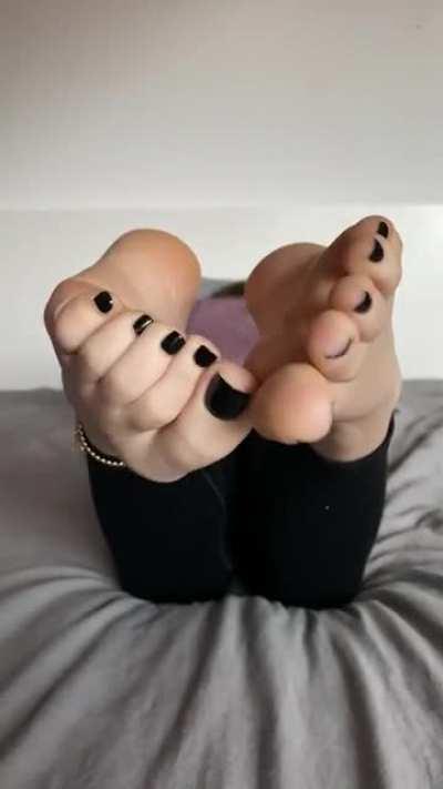 $DM me to get folders. Join telegram now in comments (join it now!)