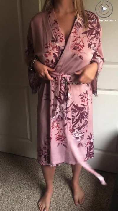 Take my robe off and fill me up