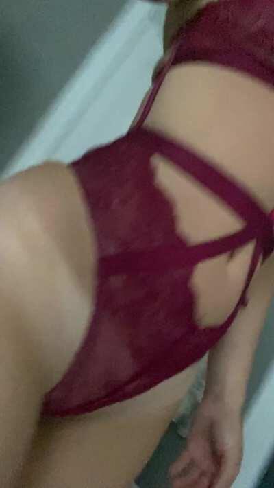 Does this make my ass look phat? 🍑