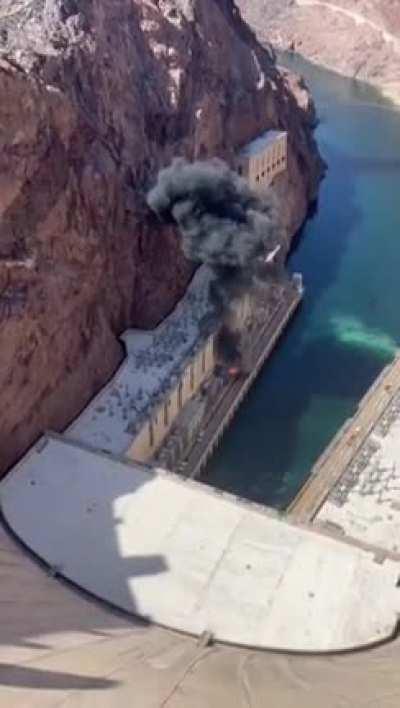 Transformer explosion at the Hoover Dam today, 19 July 2022.
