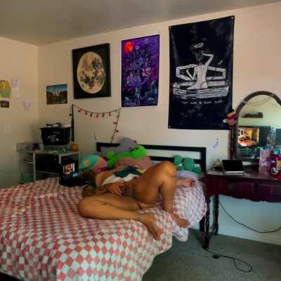 i got caught up playing with myself /.\