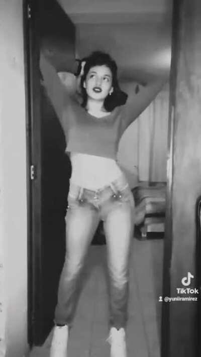 Hot Silhouette curves 🔥🔥