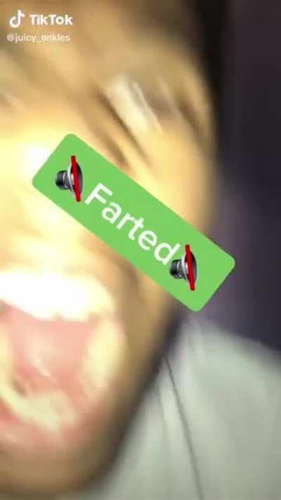 El Viejas gringo rompiendo la barrera del sonido