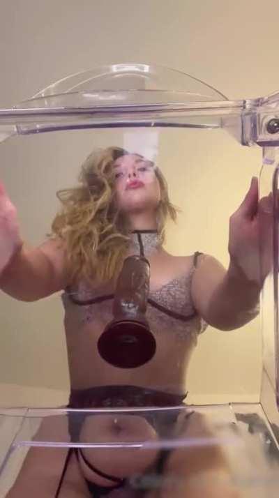 Thickness sitting on something 🍑