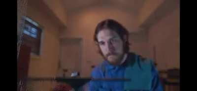 Bo is cleaning you screen from the shitty post above. Say 