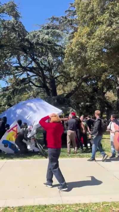 Beth Borne and TPUSA gets fucking demolished in the UCDAVIS Quad
