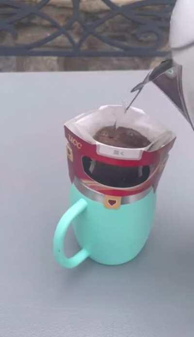 Single serve coffee pour over