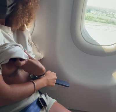 Flashing in the airplane [GIF]