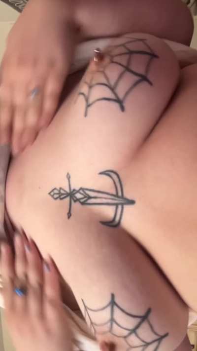 tattooed and tempting, get lost in my art 💋