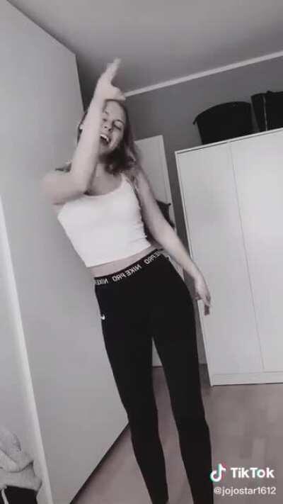 Ladedadeda #justforfun #dance #workout