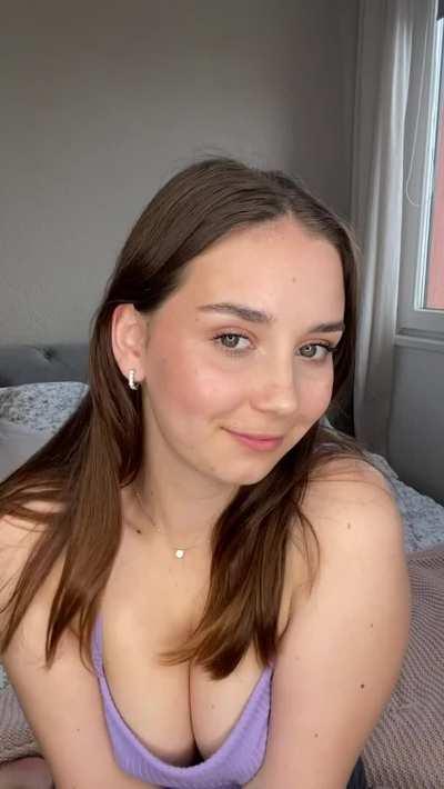 I hope that the 5 guys who see this like my petite body 💕