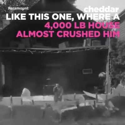 Man preforms life threatening stunts with extreme skill