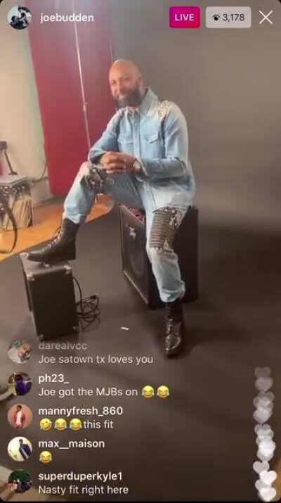 The Sultan of Sicko in his natural habitat.