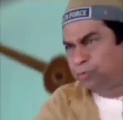 Aarmi wala sirf like kariyo 😡